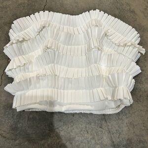 A DO+BE spring white ruffle crop top!